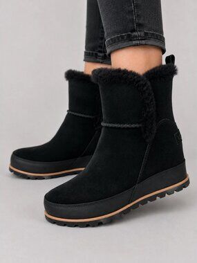 UGG Women's Malvella Wedge Boot Black NWT Size 7